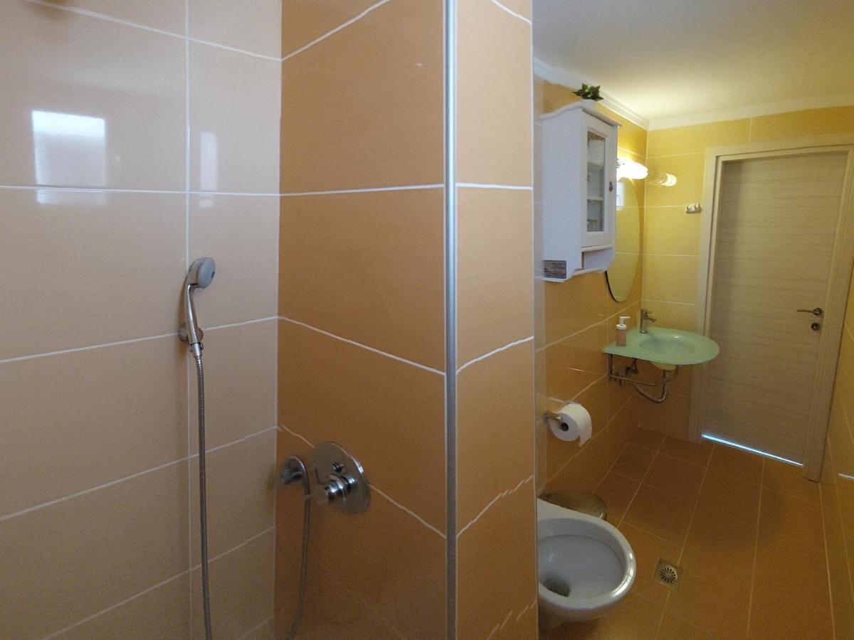 Nefeli Seaside Apartments Полихроно Экстерьер фото