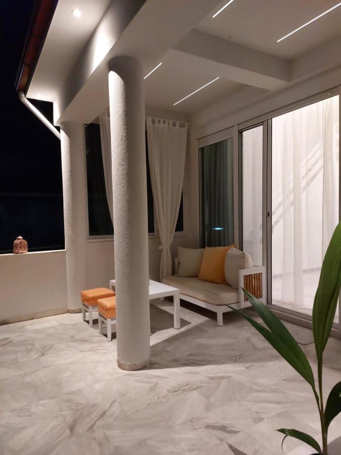 Nefeli Seaside Apartments Полихроно Экстерьер фото