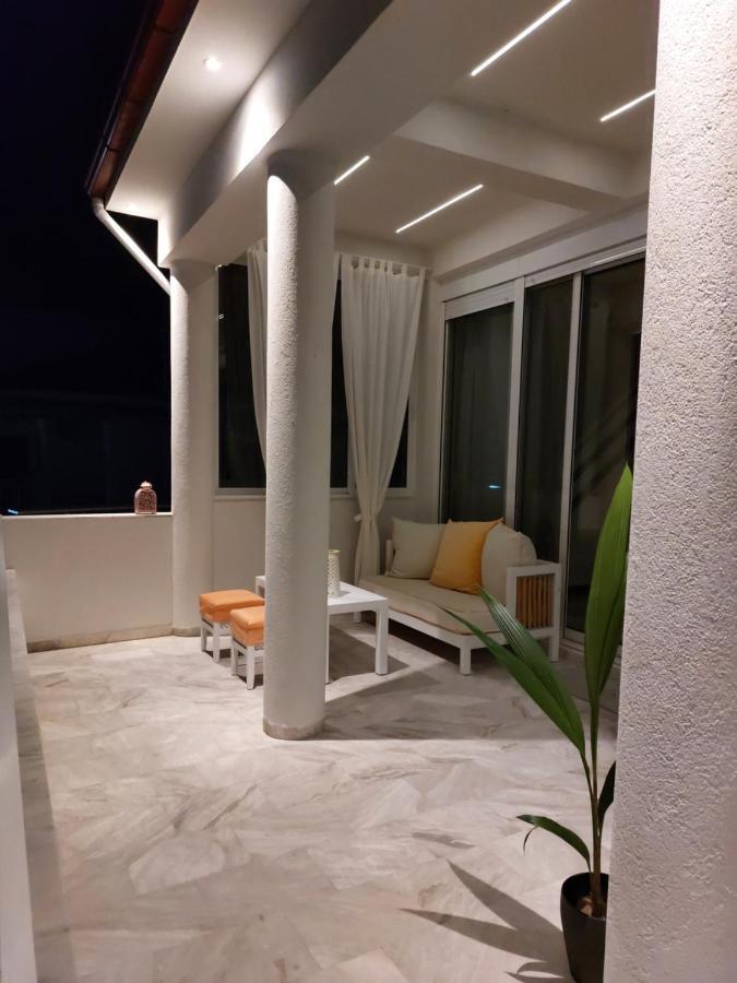 Nefeli Seaside Apartments Полихроно Экстерьер фото
