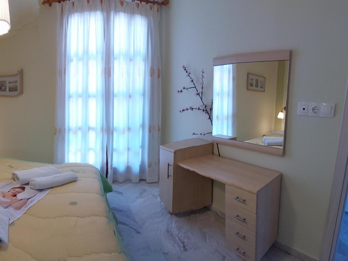 Nefeli Seaside Apartments Полихроно Экстерьер фото
